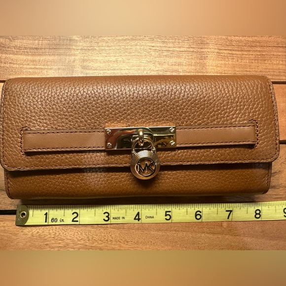 Michael Kors wallet brand new never used. Brown with gold accents. $148 new. - Picture 6 of 14